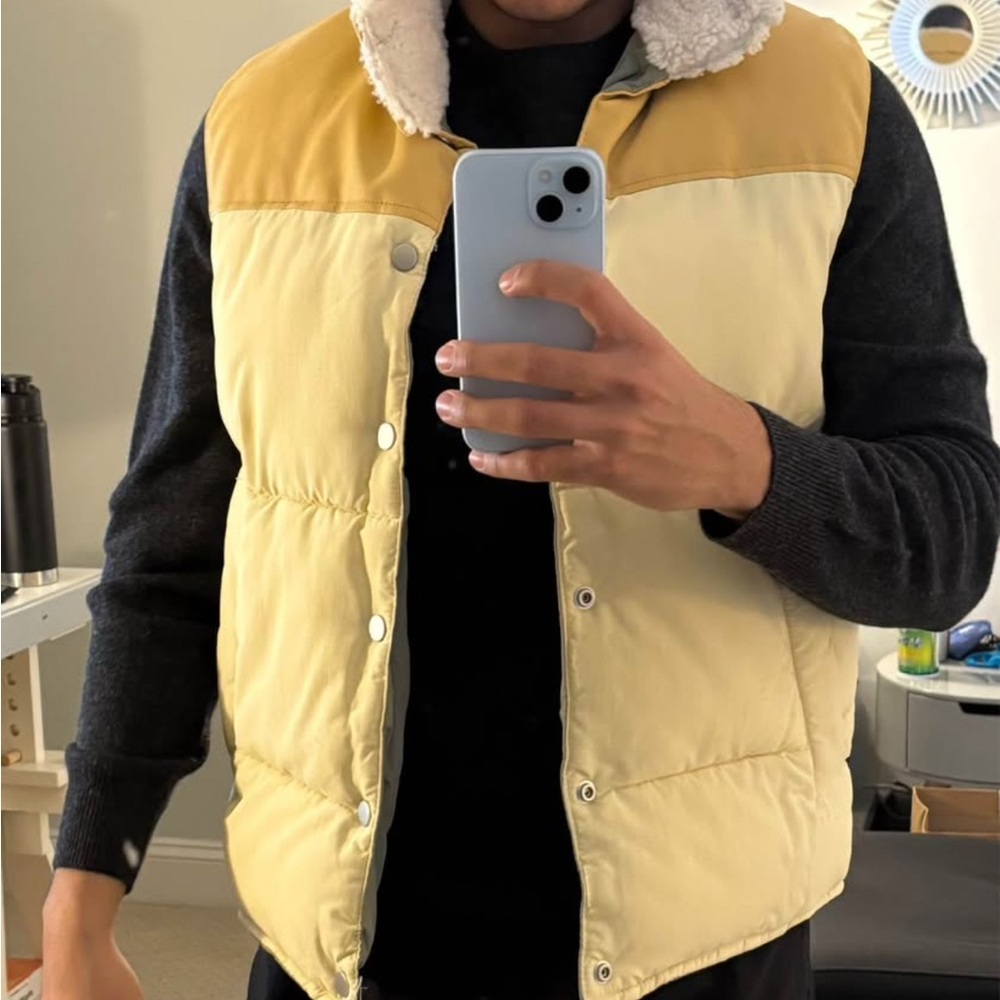 Zara Men's Yellow and Tan Vest
